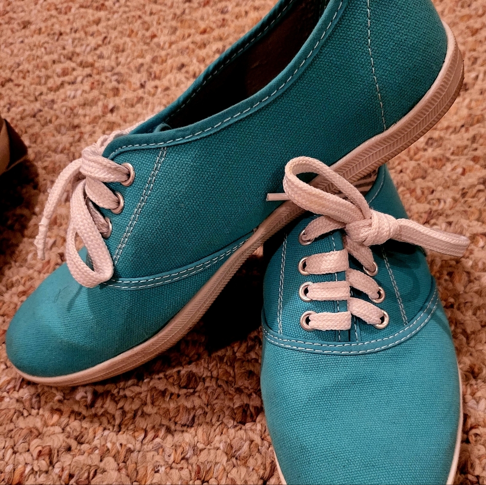 Kirra Women's Aqua Blue Tennis Shoes  SZ 8